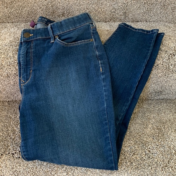 Gloria Vanderbilt Denim - GV Curvy Skinny All Around Slimming Mid Rise Jeans